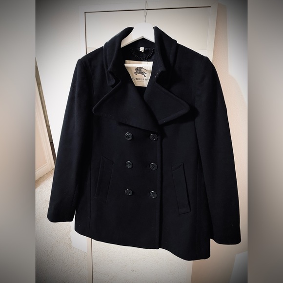 Men’s Burberry Peacoat - Size Medium - Picture 3 of 7